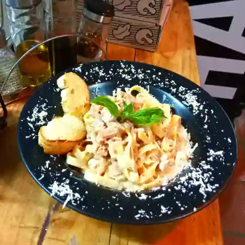 Combo Pasta`+ Lasaña + Gaseosa 1.5