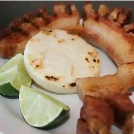 Arepa con chicharron