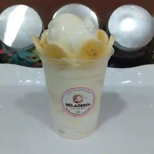 Banano con crema grande 16oz