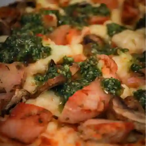 Pizza Pollo y Champiñones