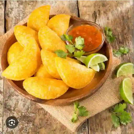 Empanada e pollo