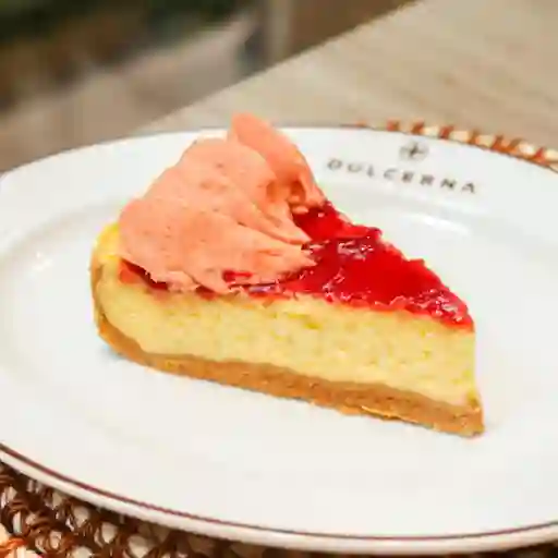 CHEESECAKE GUAVA PORCION