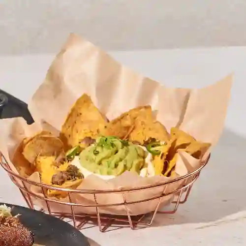 Chile Cheese Nachos