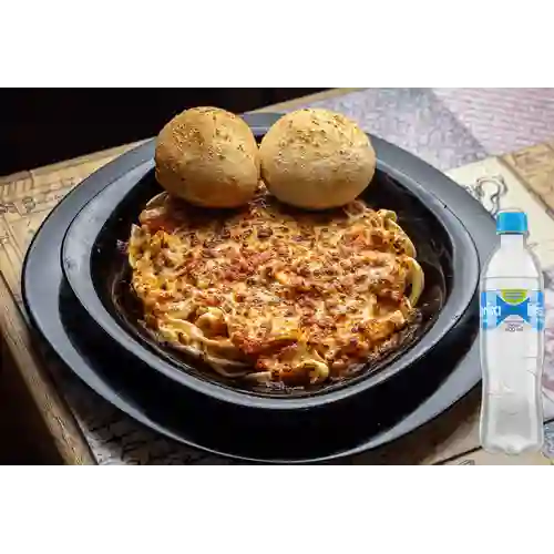 Combo Pasta Fetuccini Bolognesa + Brisa Sin Gas 600 ml