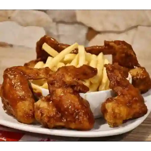 Alitas en Salsa