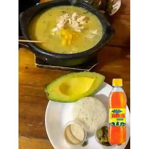 Combo Sopa de Ajiaco + Colombiana 350 ml