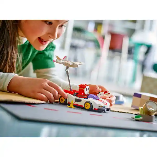 Set Construcción Mario Kart Shy Guy y Bólido Lego