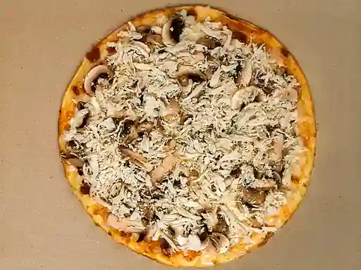 Pizza Pollo Champiñones