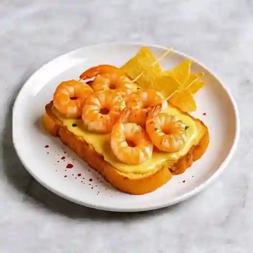 Tapa Brocheta De Camaron/Shirmp Brochette With Plantain Chips