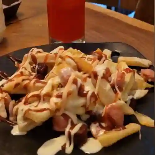 Salchipapa Sencilla