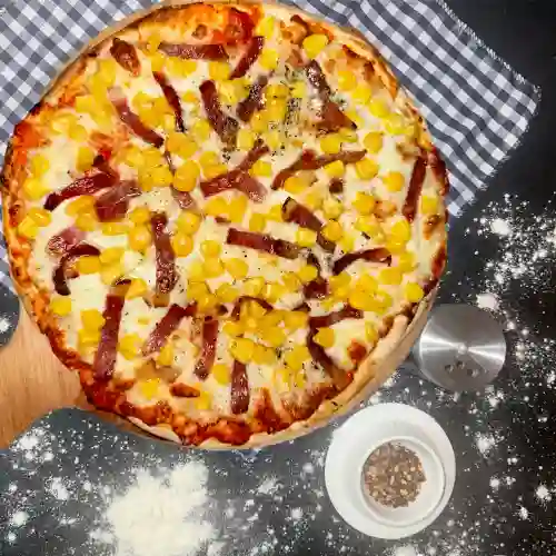 Pizza de Maíz y Tocineta