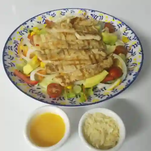 Ensalada con Pollo O Atún