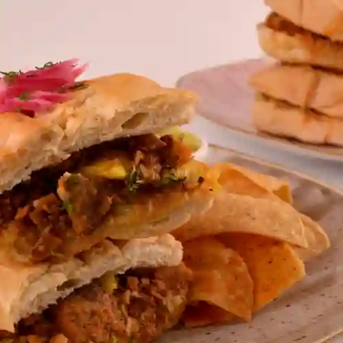 Torta de Cochinita Pibill