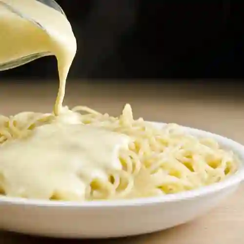 Espagueti en Salsa de Queso-pasta-típico