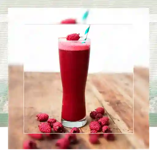 Jugo de mora en agua