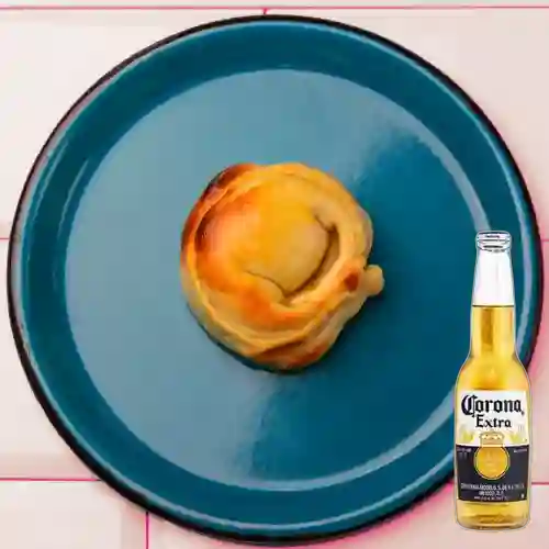Combo Empanada Capresse + Coronita 250 ml