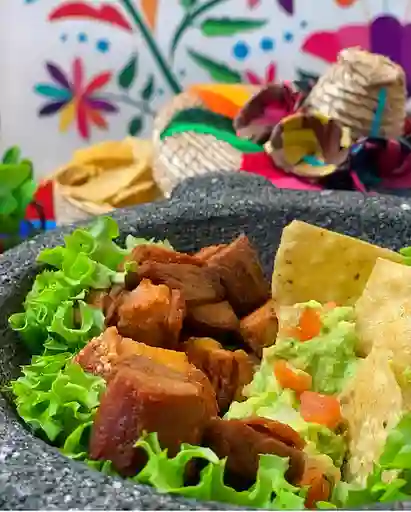 Guacamole con Chicharrón