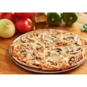 Pizza de Pollo con Champiñones