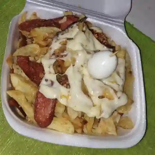 Salchipapa Tradicional