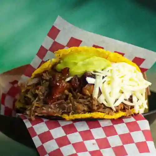 Arepa Tradicional con Carne