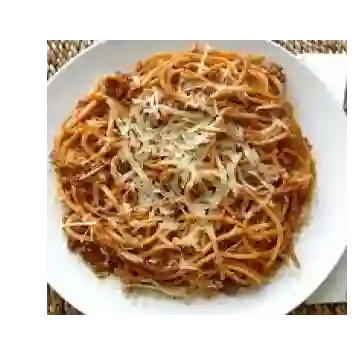 Spaguettis con Carne