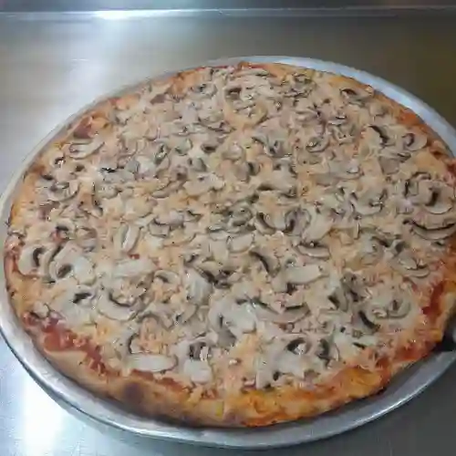 Pollo y Champiñones Mediana