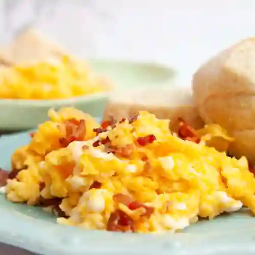 Huevos Revueltos O Fritos
