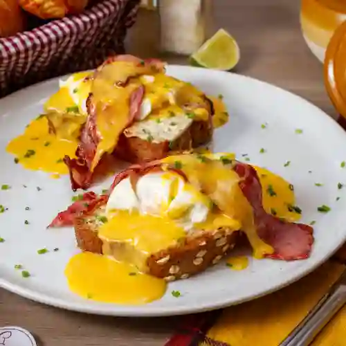 Huevos Benedictinos