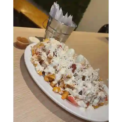 Salchipapa tradicional personal