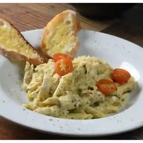Pastas con Pollo