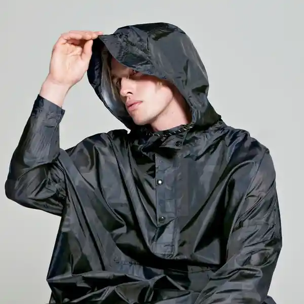 Rainkiss Poncho Black to Black Negro