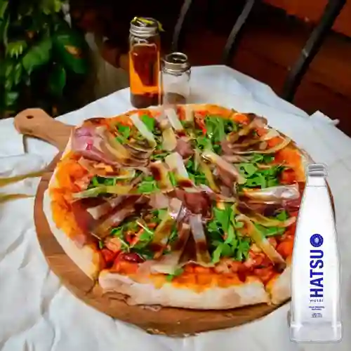 Combo Pizza Parma + Agua Hatsu Sin Gas 300 ml