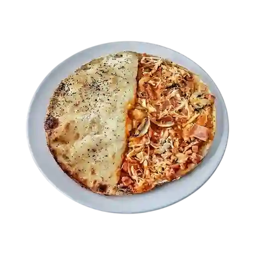 Pizza Estofada Familiar