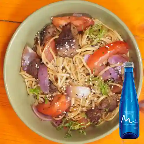 Combo Spaghetti Saltado + Agua Mineral
