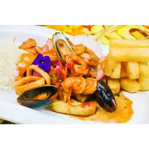 Saltado de Mariscos