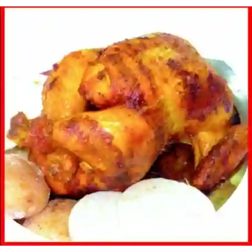 Pollo con papas y arepa