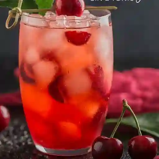 Gin tonic de cereza