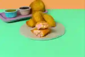 Empanada Hawaiana