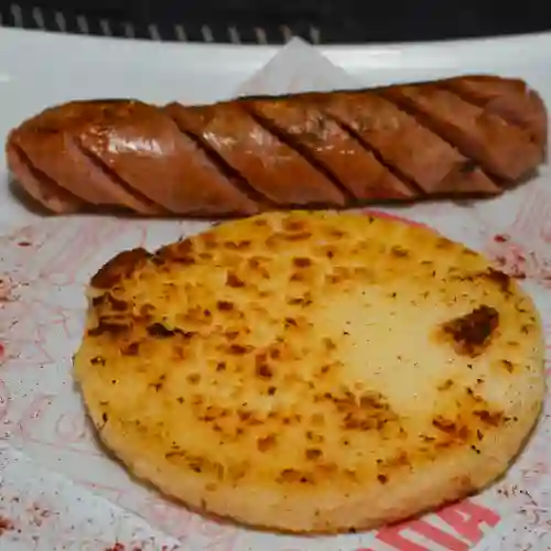 Chorizo con Arepa