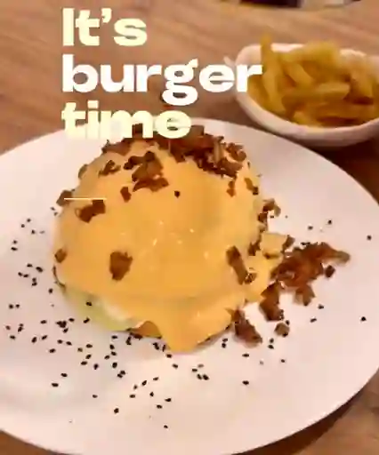 Hamburguesa Casa Gourmet Papas Fritas