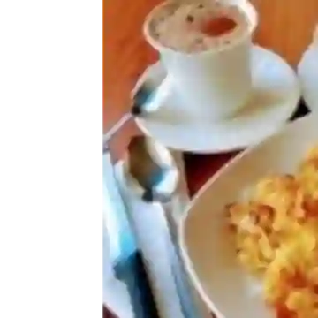 Huevos Mas Bebida Caliente O Fría