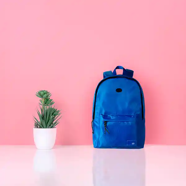 Mochila Básica Con Detalles en Contraste Azul Miniso