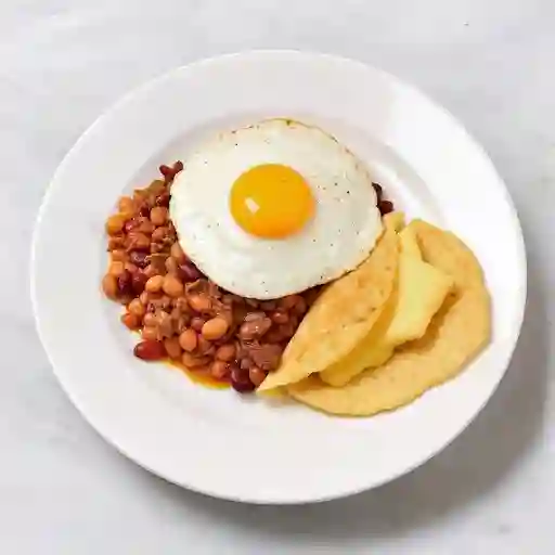 Calentao de Frixoles y Cane Desmechada