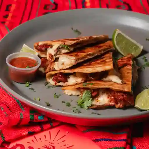 Quesadilla cerdo al pastor