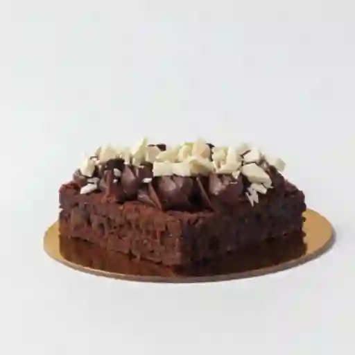 BROWNIE CHOCOLATE Y MILO PORCION