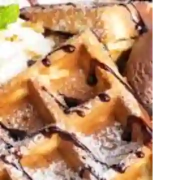 Waffle con Helado 16 Onz.