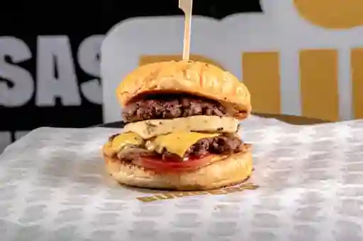Burger con Queso Asado