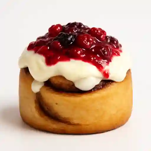 Rollo de Canela y Frutos Rojos