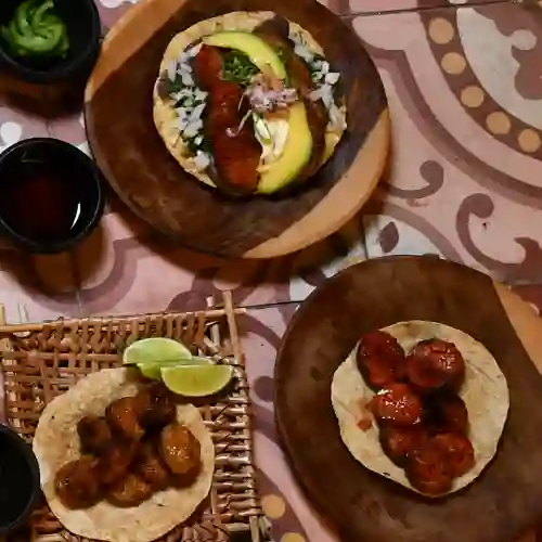 Orden de Tacos con Todo
