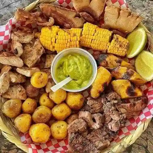 Picada de pernil (2 personas)